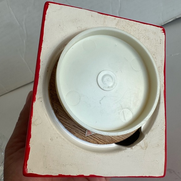 Betty Boop & Bimbo porcelain music box Motion SINGING ON TOP OF BOOKS WORKS NICE - Picture 7 of 11